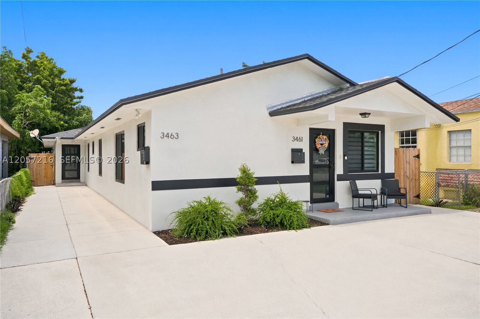 Property Photo:  3463 SW 24th St 3463  FL 33145 