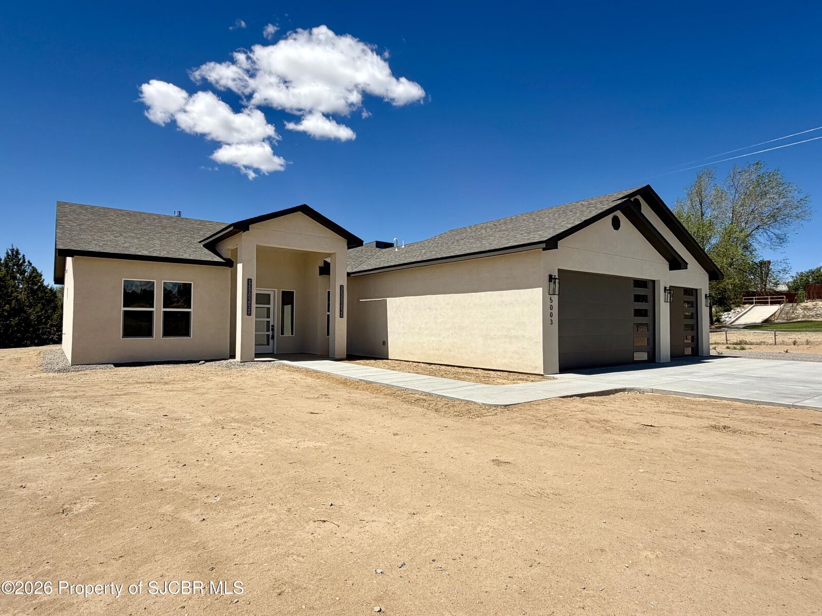 Property Photo: 5003 Redwood Avenue NM 87402