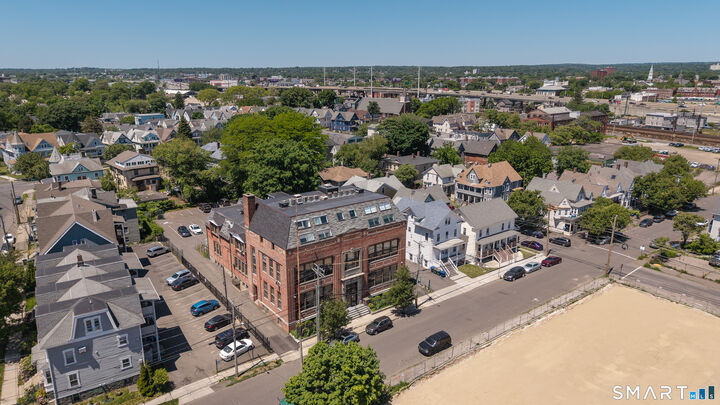 Property Photo:  325 Myrtle Avenue 1202  CT 06604 
