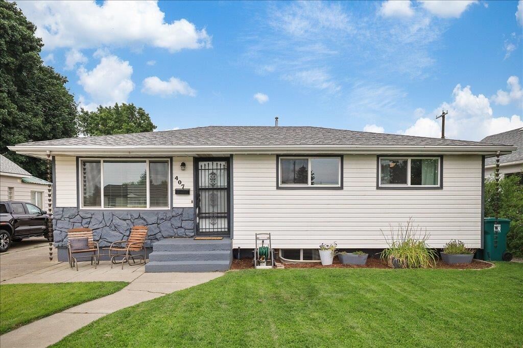 Property Photo:  407 E Heroy Ave  WA 99207 