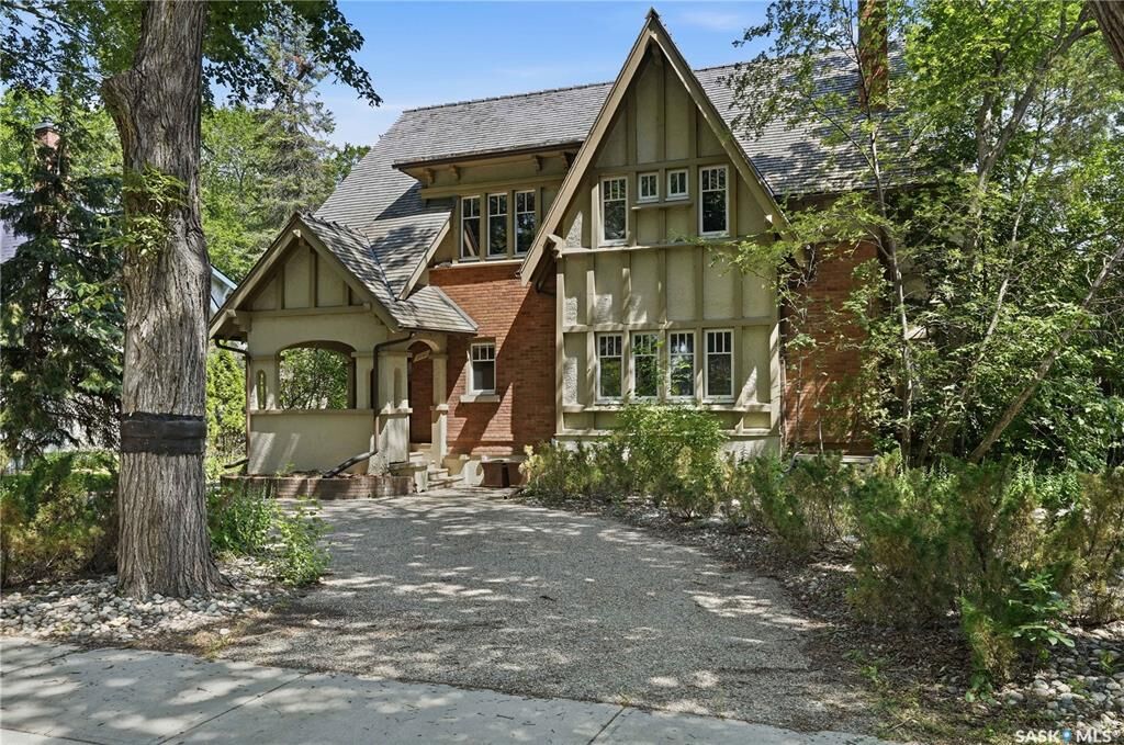 Property Photo: 3151 Angus Street SK S4S 1P5