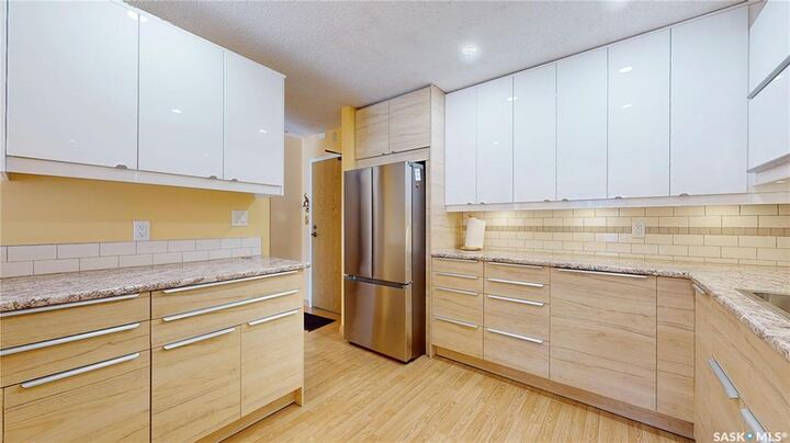 2727 Victoria Avenue 107 — photo 1