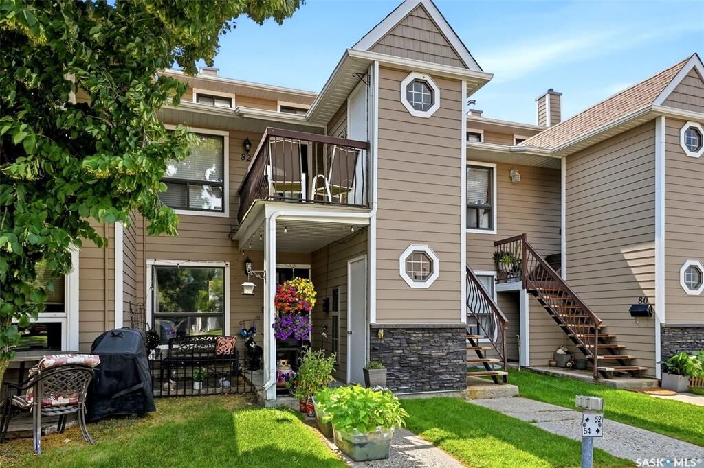 Property Photo: 82 Cedar Meadow Drive SK S4X 3J6