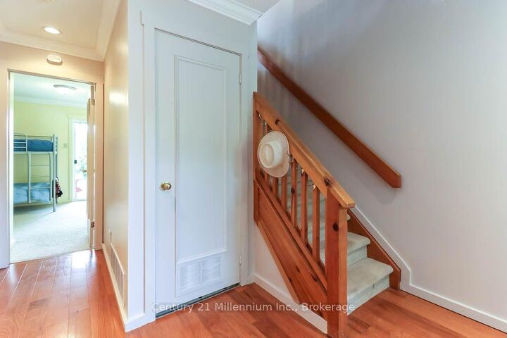 Property Photo: 127 Fairway Crescent 21 ON L9Y 5B4