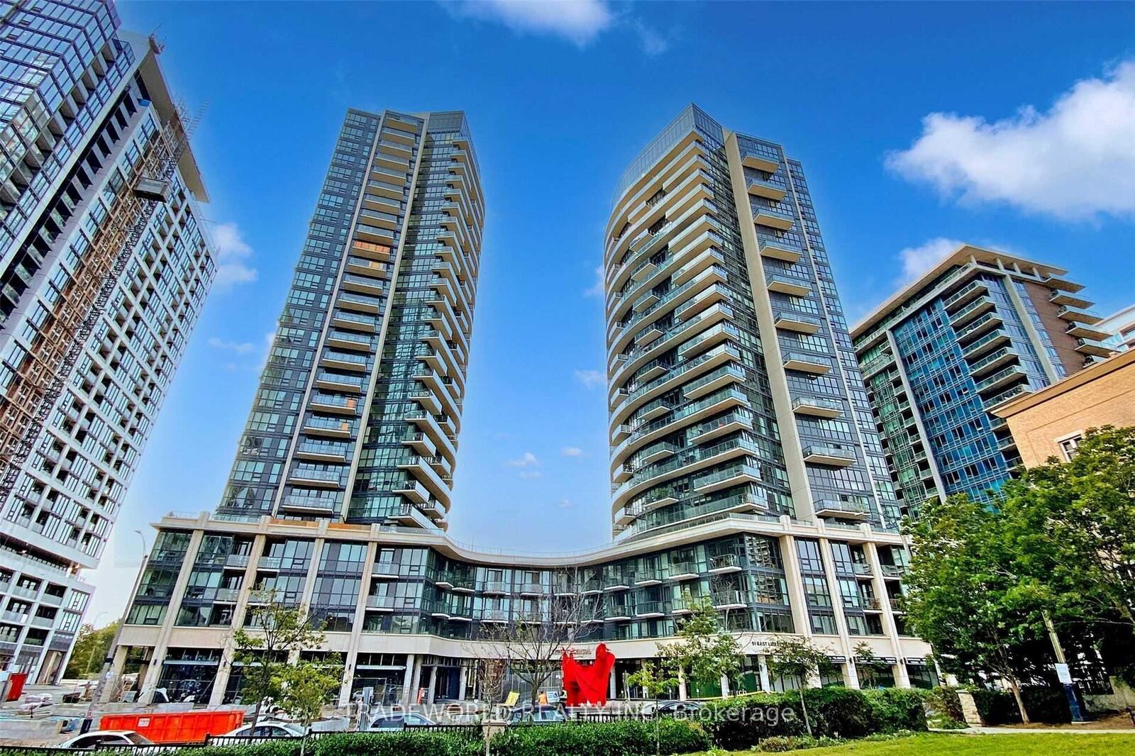 Property Photo: 51 East Liberty Street 406 ON M6K 3P8