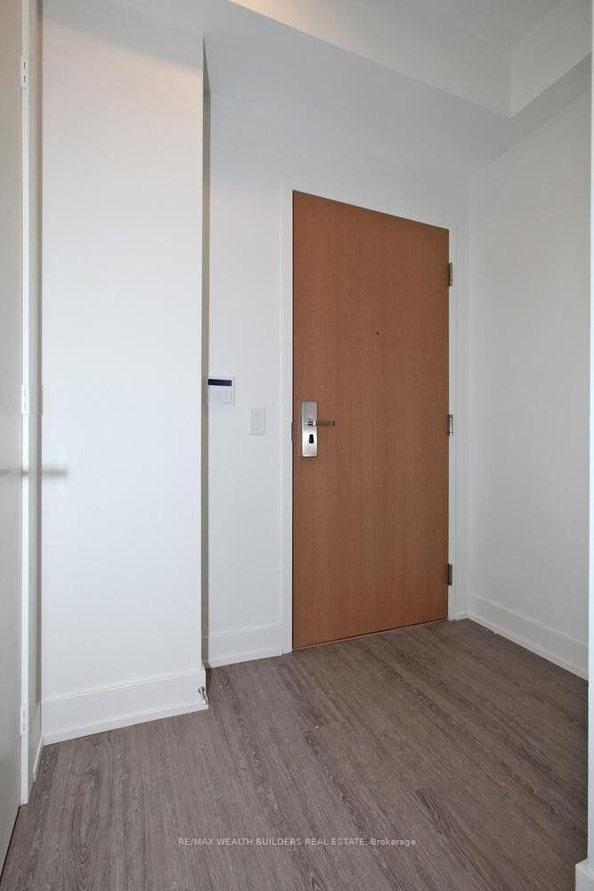 Property Photo:  7 Grenville Street 2609  ON M4Y 1A1 