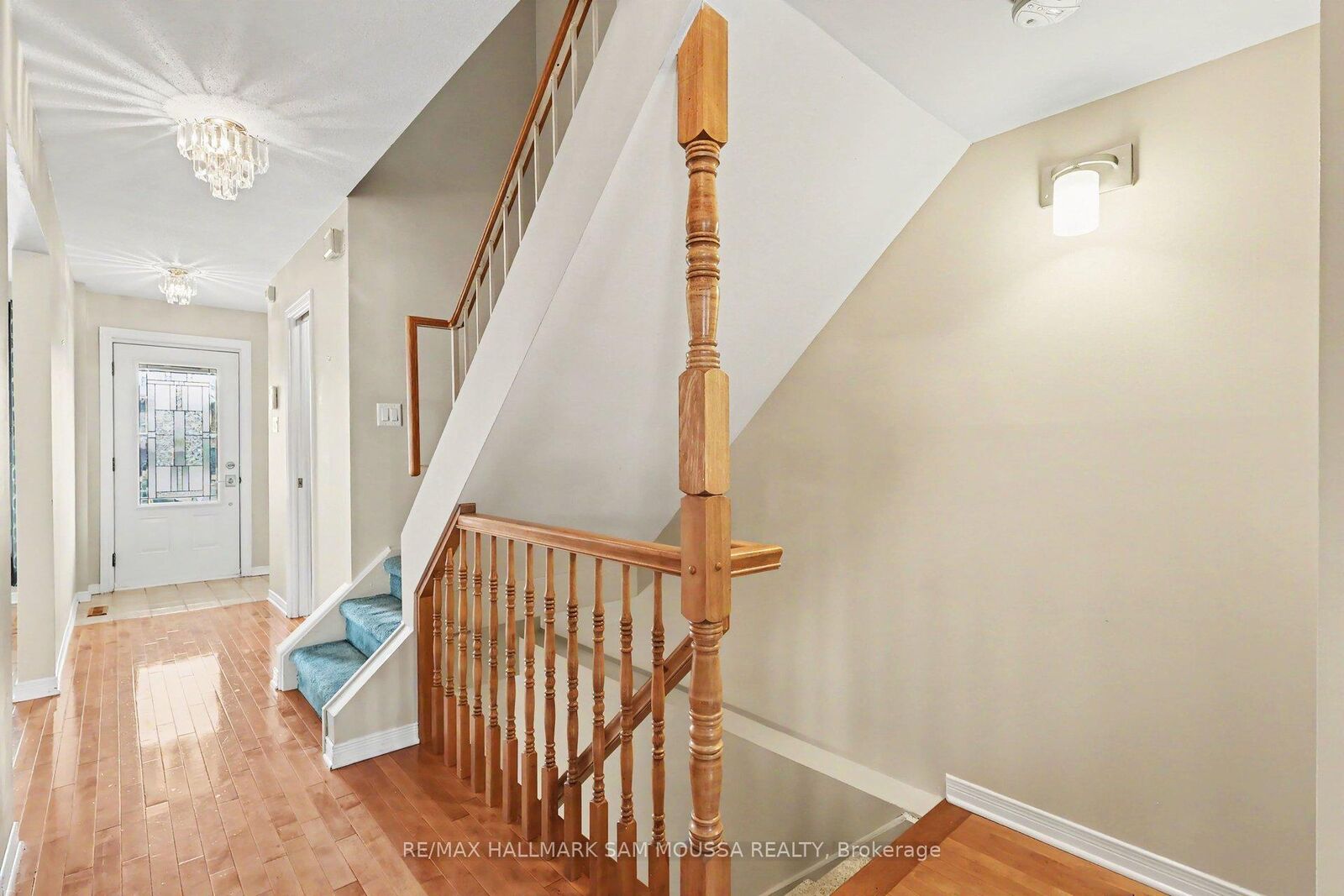 Property Photo: 1475 Deavy Way ON K1E 2W7