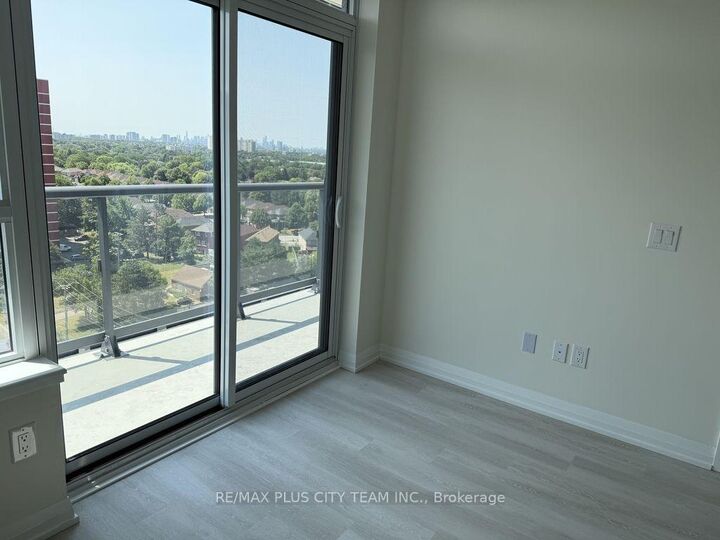 Property Photo: 3260 Sheppard Avenue E 1308 ON M1T 0B5
