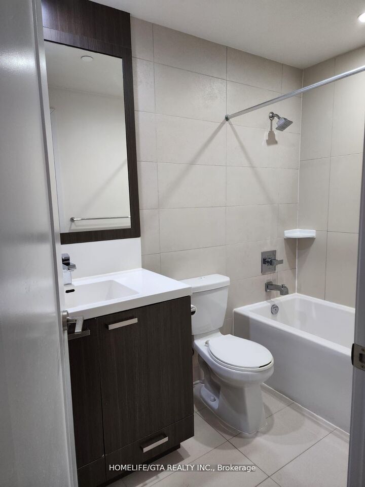 Property Photo: 120 Harrison Garden Boulevard 428 ON M2N 0H1