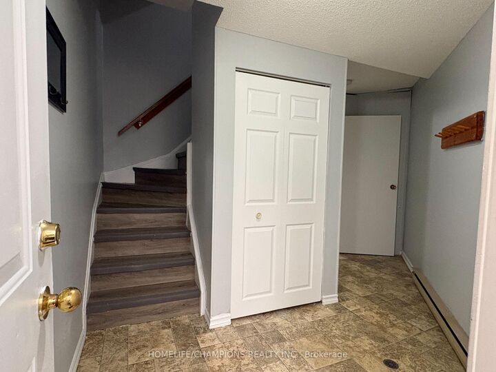 Property Photo: 60 Elmsdale Drive 33 ON N2E 2G4