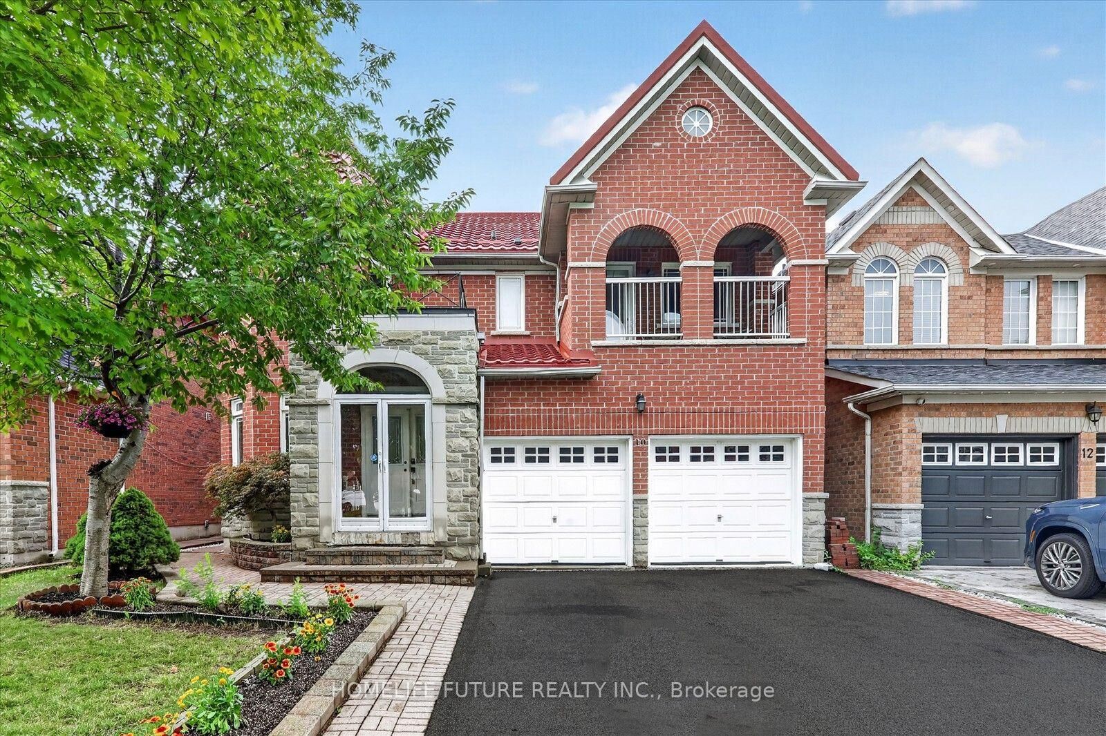 Property Photo: 10 Stepping Stone Trail ON M1X 2B4