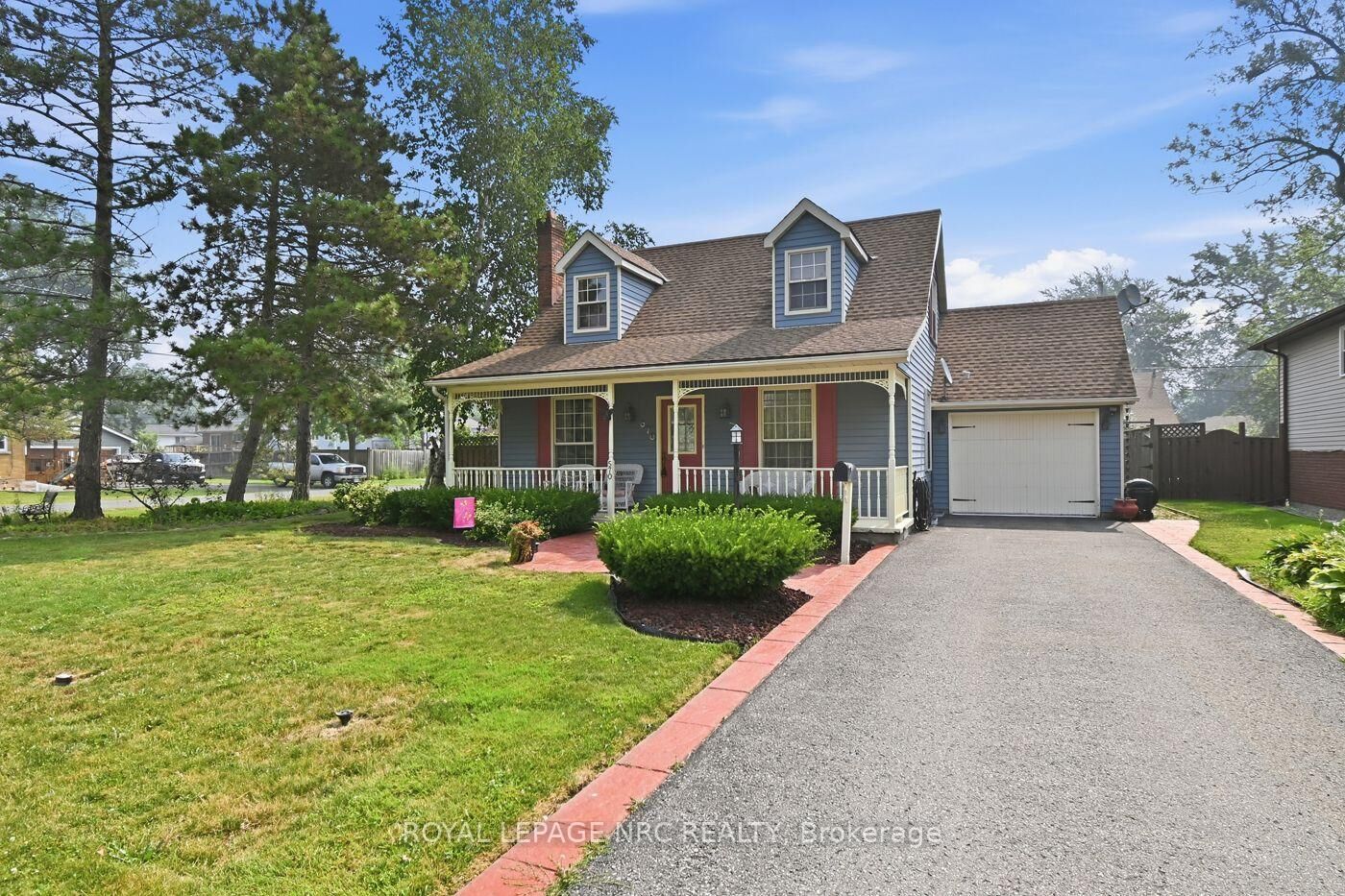 Property Photo: 570 Lakeside Road ON L2A 4Y1