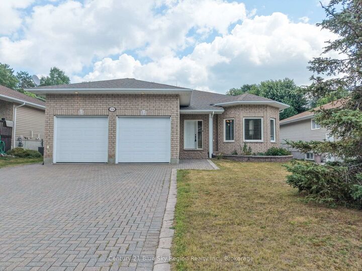 Property Photo: 304 Osprey Crescent ON P0H 1H0