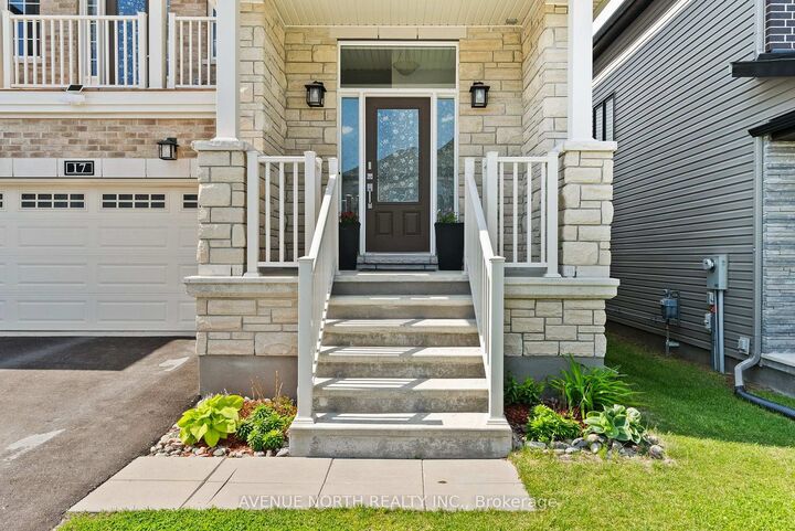 Property Photo:  17 Fossa Terrace  ON K2J 6W4 