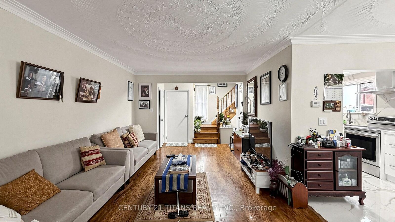 Property Photo: 529A Birchmount Road ON M1K 1P1