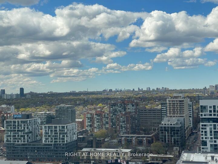 Property Photo: 19 Bathurst Street 3205 ON M5V 0N2