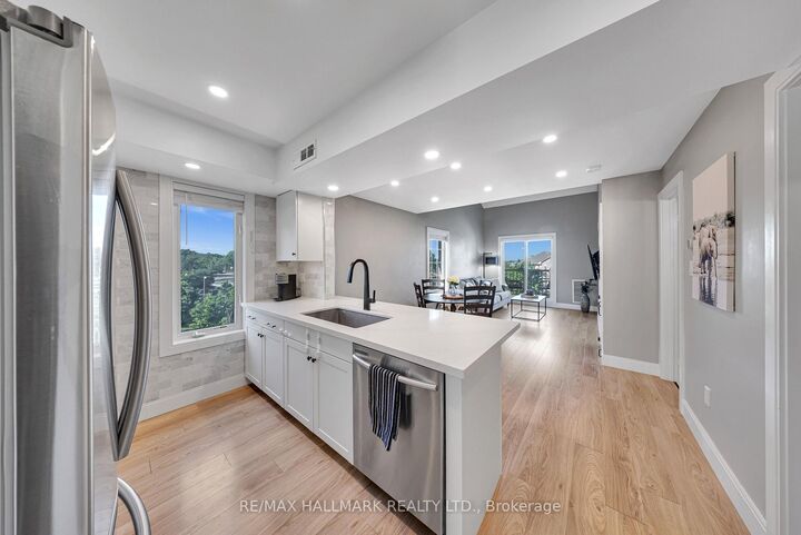 106 Petra Way 3 — photo 1