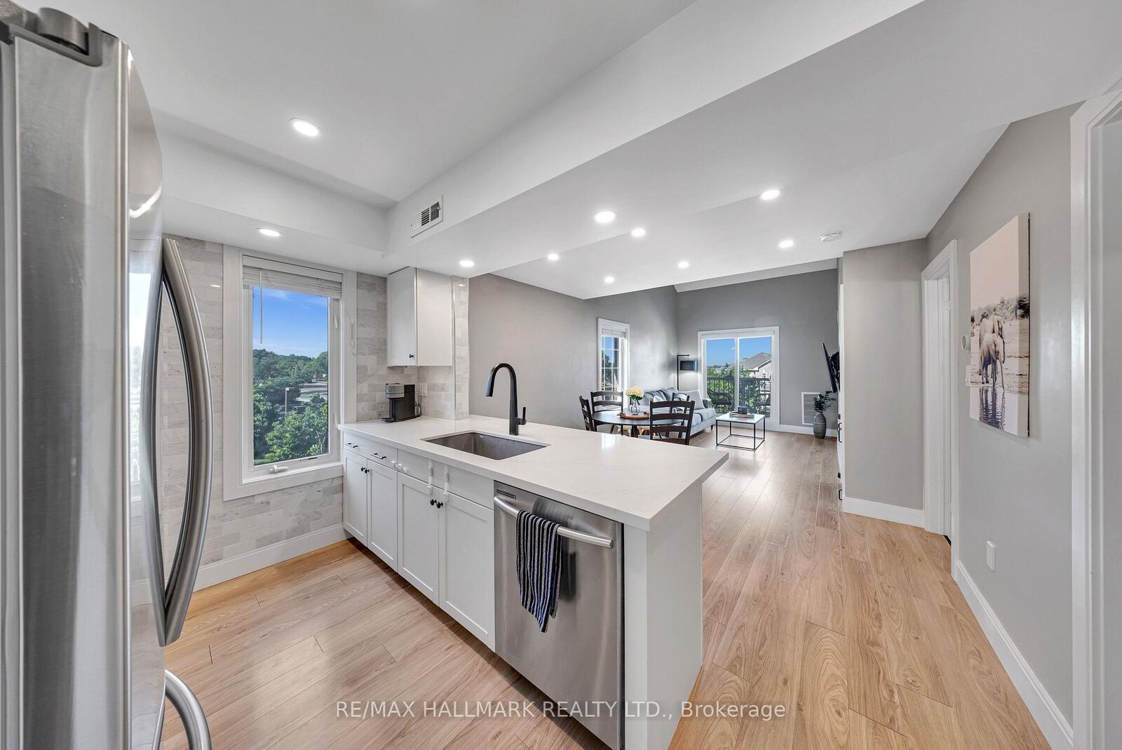Property Photo: 106 Petra Way 3 ON L1R 0A2