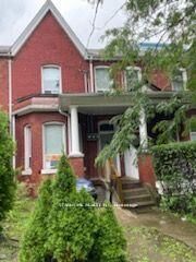 Property Photo:  17 Henry Street Bsmt  ON M5T 1W9 
