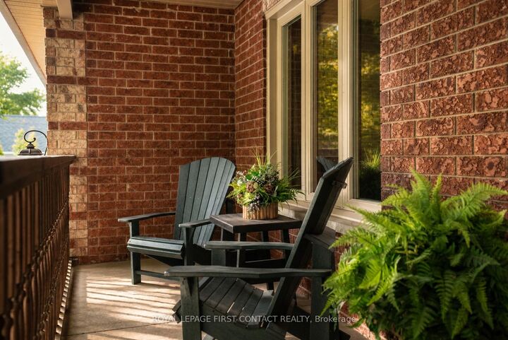 Property Photo: 92 Wildwood Trail ON L4N 7Z8