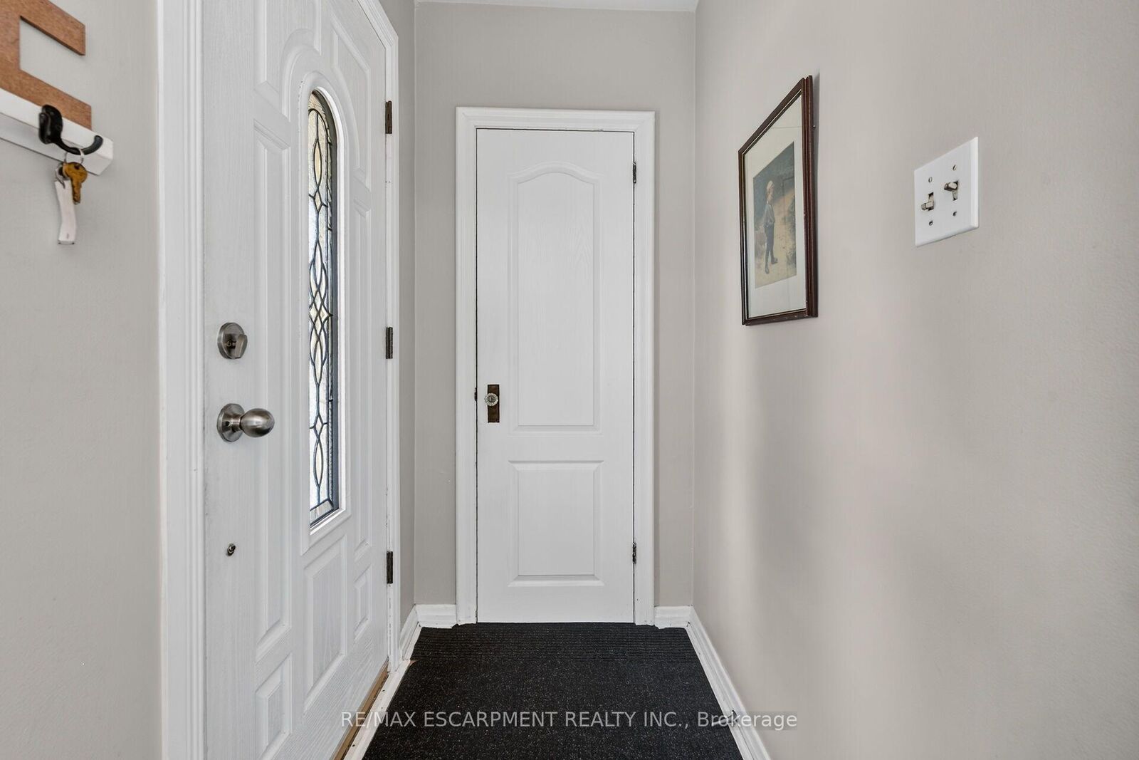 Property Photo: 206 East 13th Street ON L9A 3Z7