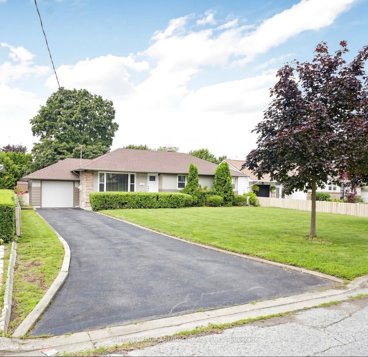 Property Photo: 27 Patricia Drive ON L2M 4P2