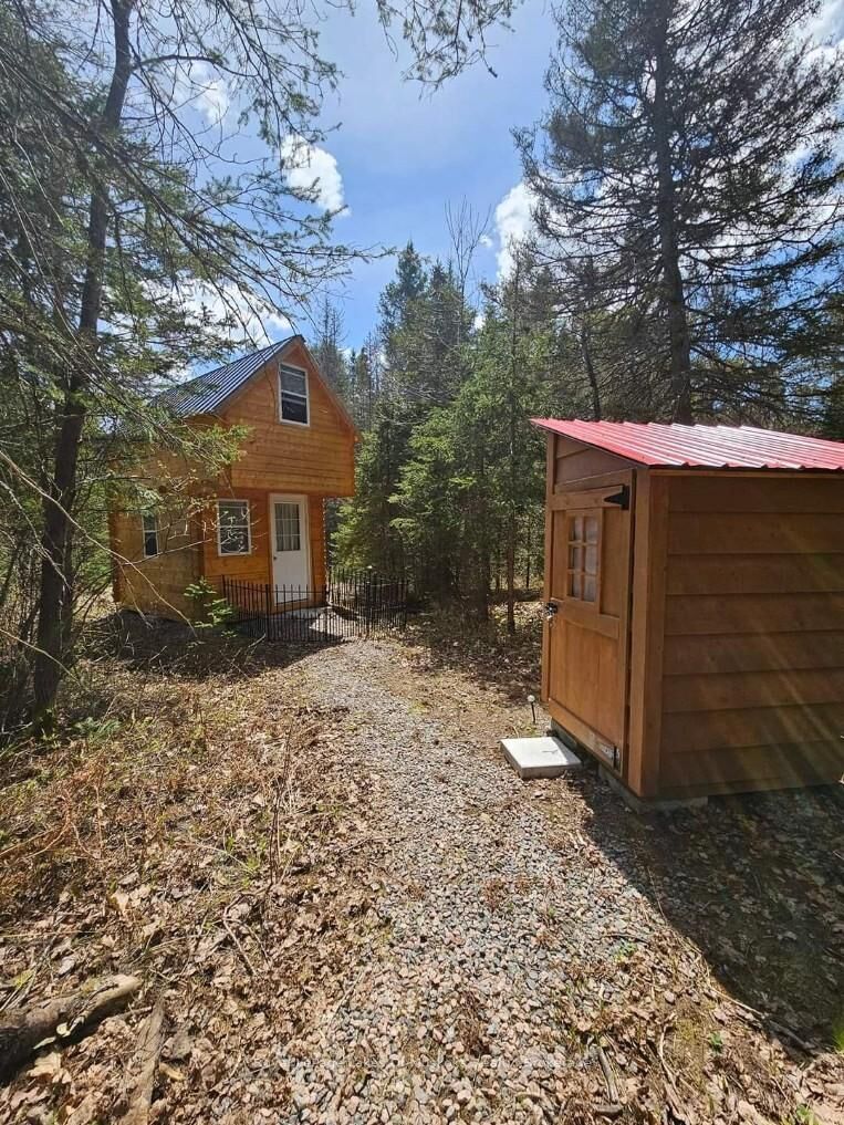 Property Photo: 77 Grindstone Road ON P0A 1Z0