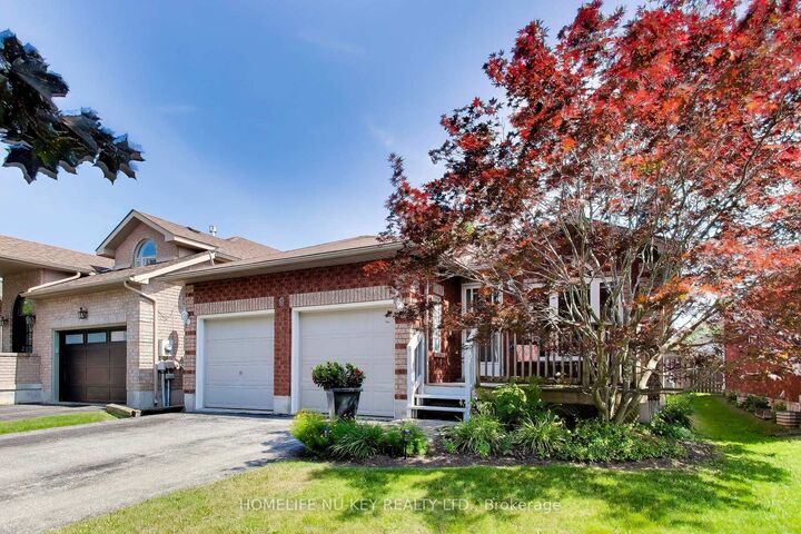 Property Photo: 9 Monique Crescent ON L4M 6Z3