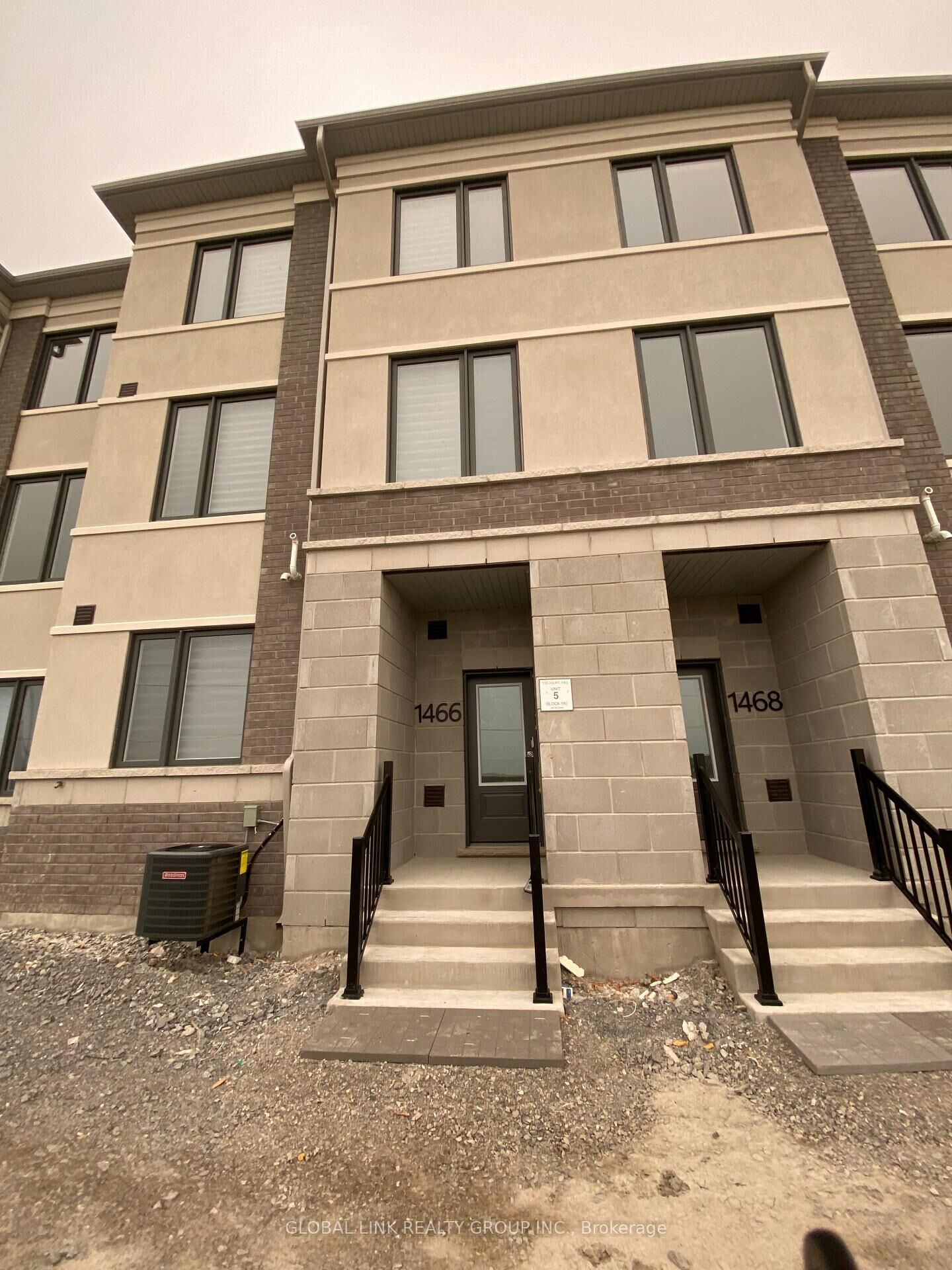 Property Photo: 1466 19th Avenue S ON L4E 3R4