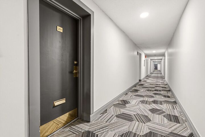 Property Photo: 2411 New Street 201 ON L7R 1K2
