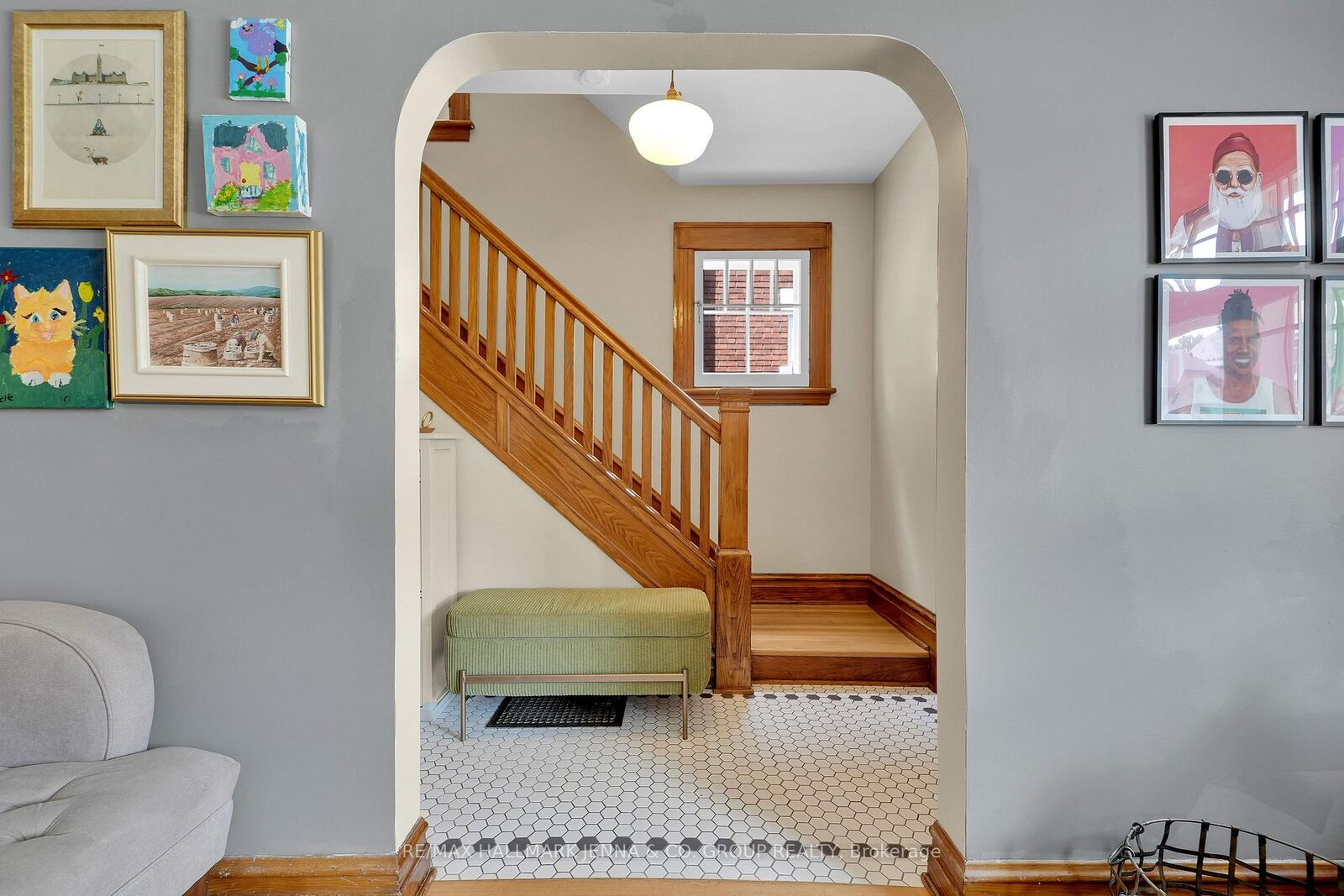 Property Photo:  50 Willard Street  ON K1S 1T8 