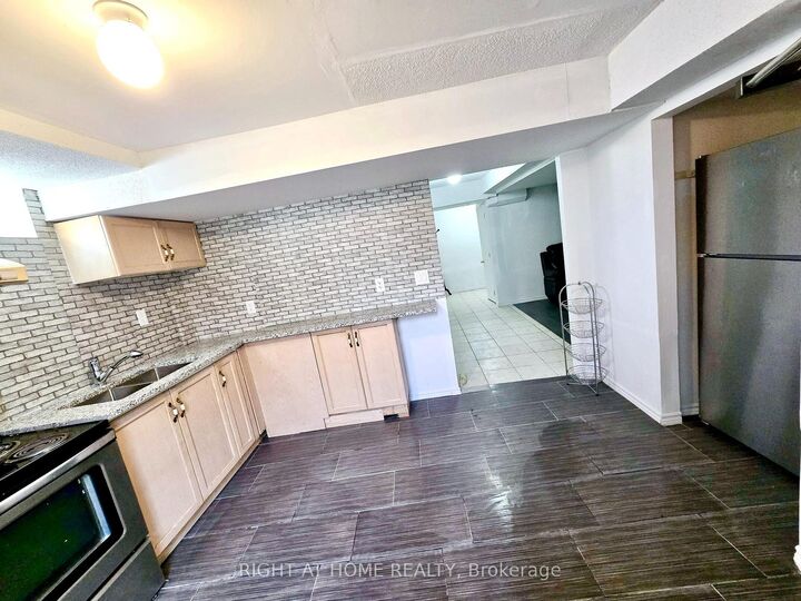 Property Photo: 55 Velvet Grass Lane B ON L6R 1W1