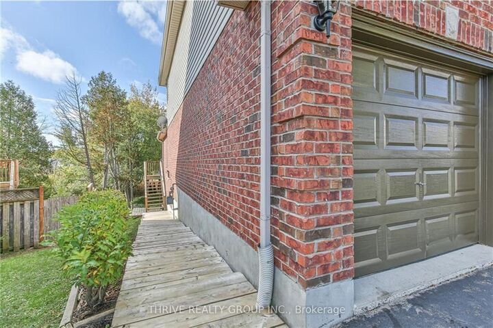 Property Photo: 513 Blackwater Place ON N5X 4J4