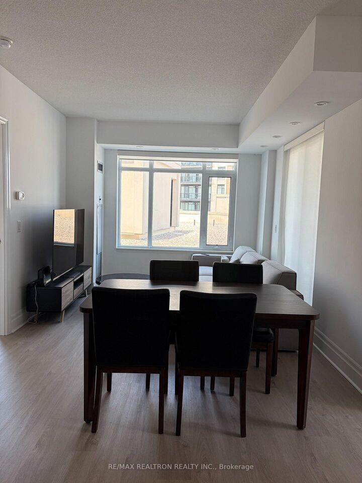 Property Photo: 131 Upper Duke Crescent E 702 ON L6G 0C9