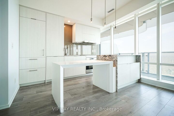 Property Photo: 1 Bloor Street E 4802 ON M4W 0A8