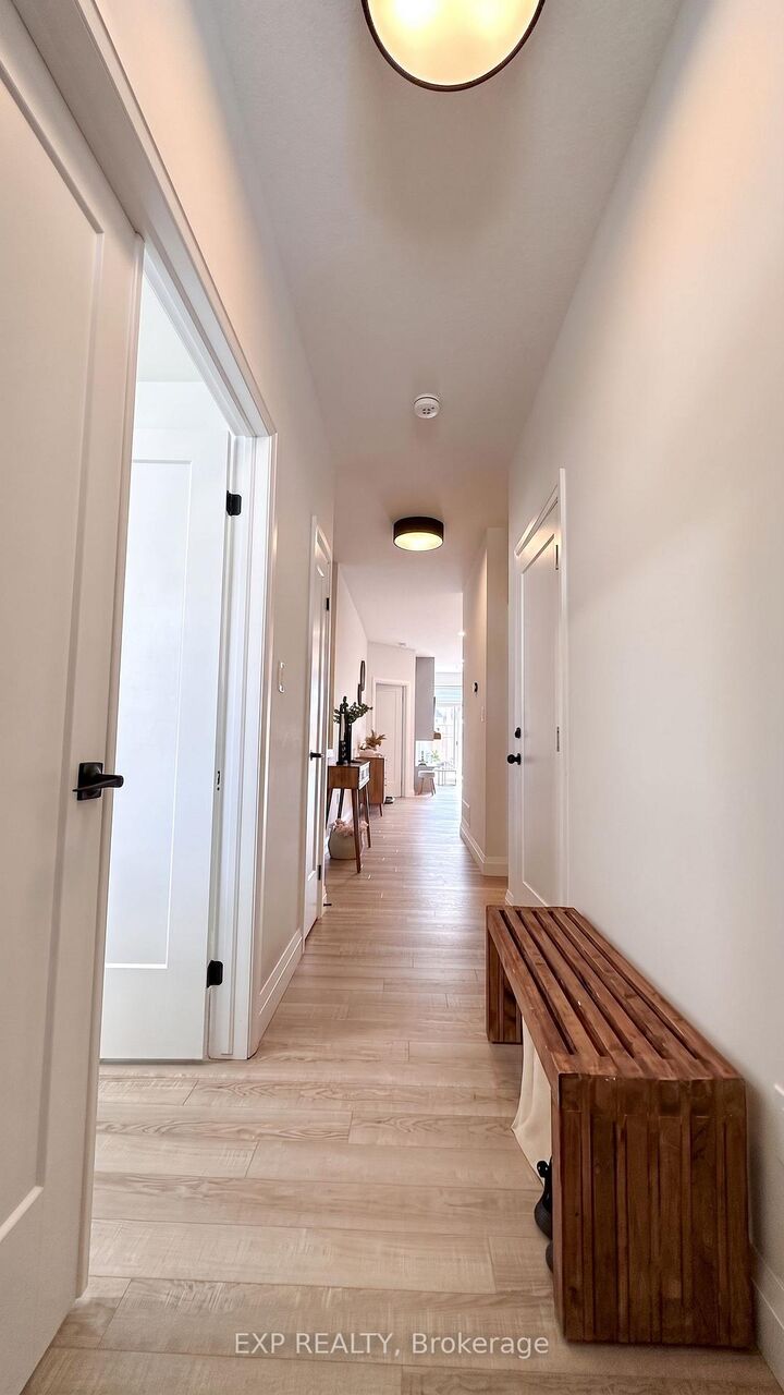 Property Photo: 6 Evylean Court ON N5R 0P6