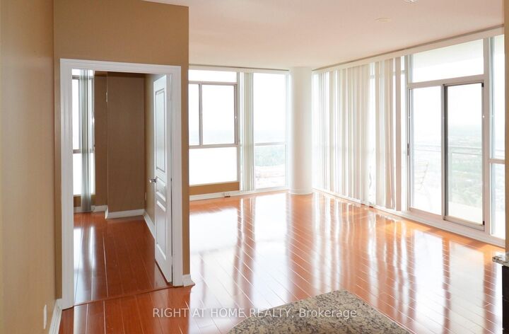 Property Photo: 225 Webb Drive 3009 ON L5B 3Y5