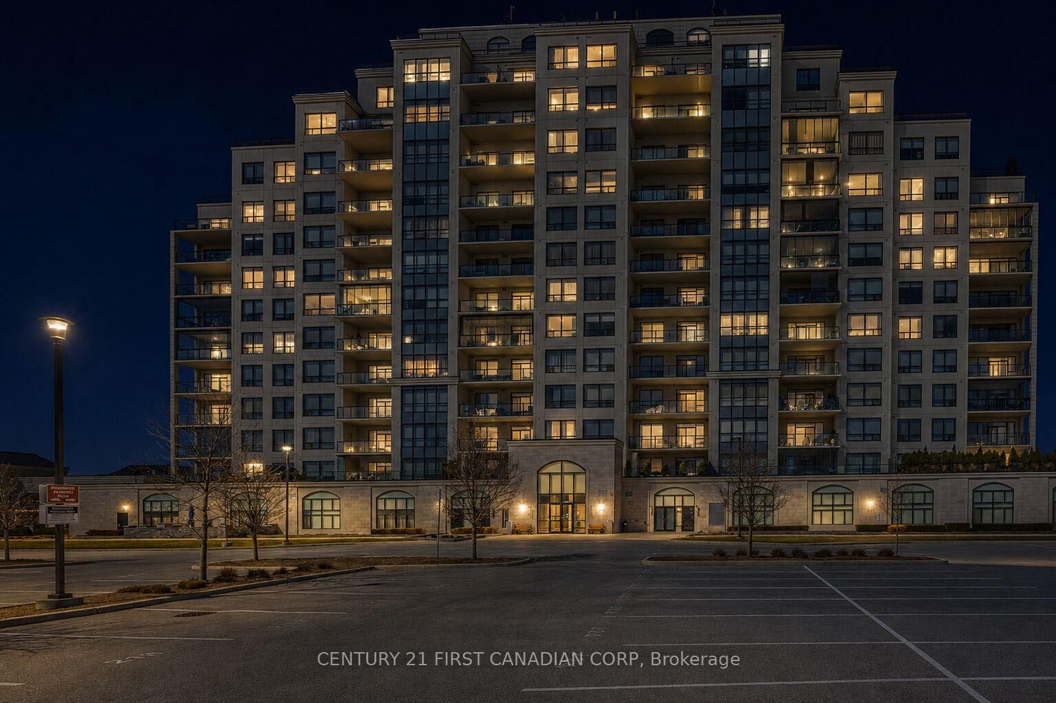 Property Photo: 240 Village Walk Boulevard ON N6G 0P6