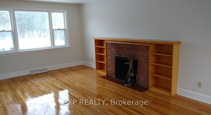 Property Photo:  44 Clearview Avenue  ON K1Y 2K5 