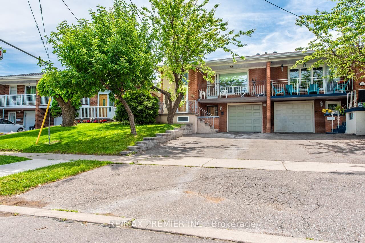 Property Photo:  569 Roding Street Bsmt  ON M3M 2A4 