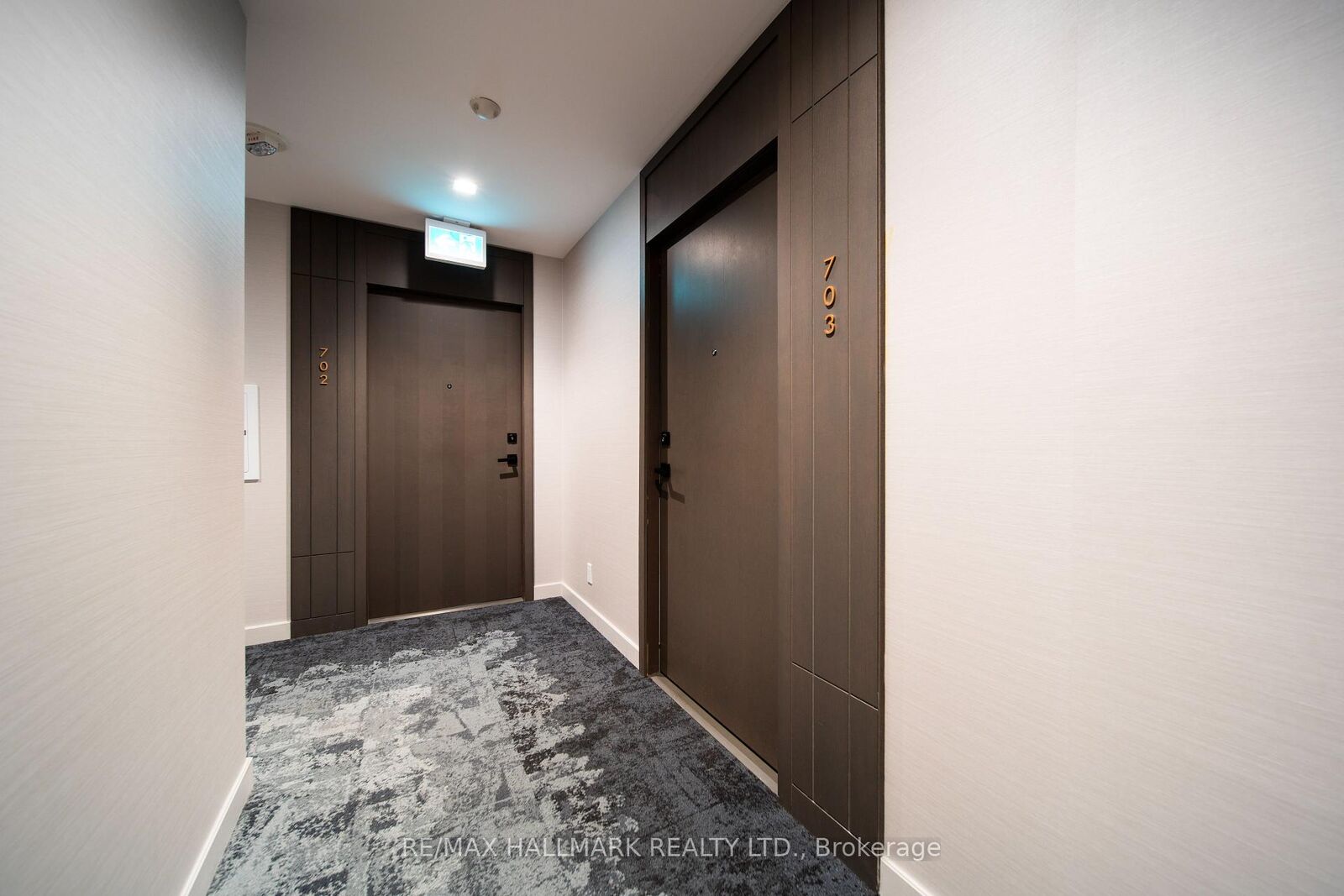 Property Photo: 15 Holmes Avenue 702 ON M2N 0L4