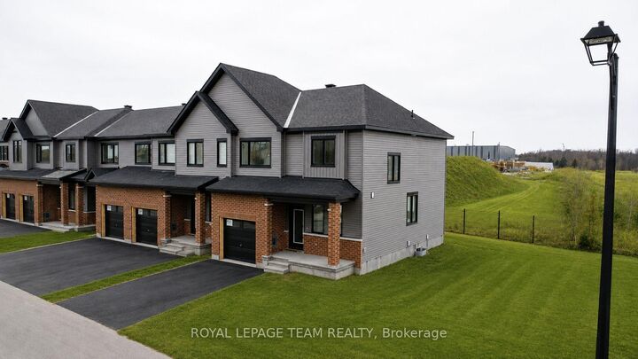 Property Photo: 668 Expansion Road ON K2J 7G3