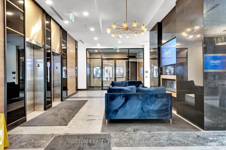 Photo de la propriété:  145 Columbia Street W 233  ON N2L 0K7 