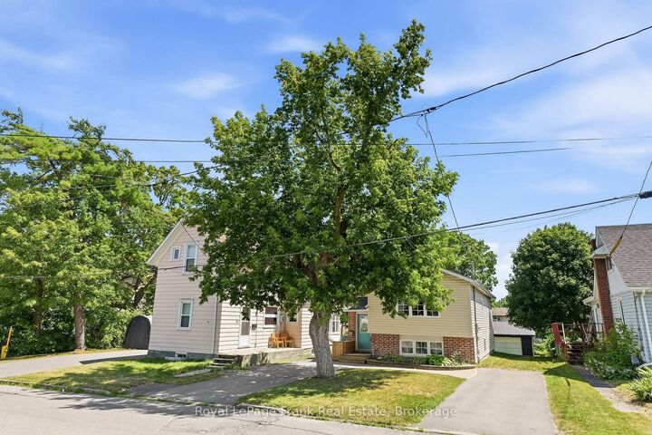 Property Photo: 25 Barbara Street ON K8V 1Z6