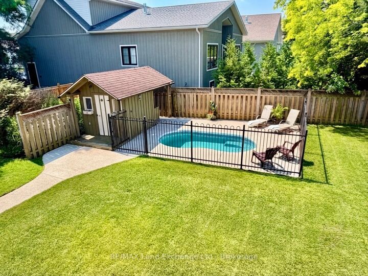 Property Photo: 375 Lansdowne Street ON N0H 2L0