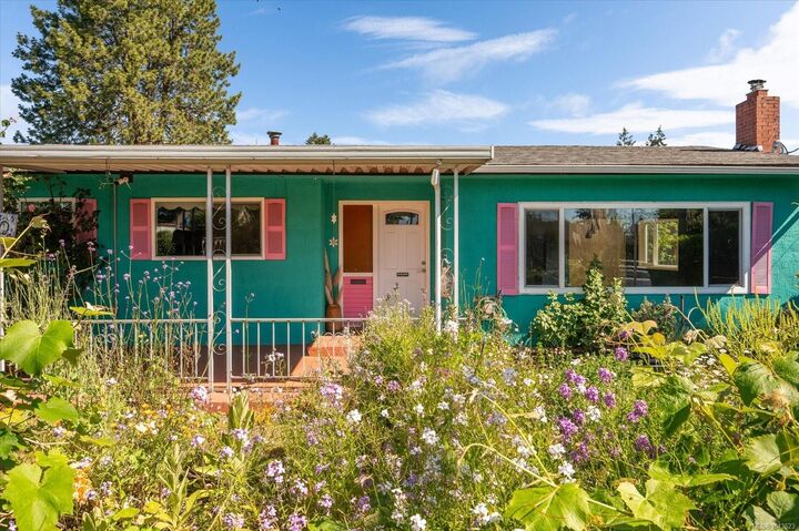 1080 Nelson St — photo 1