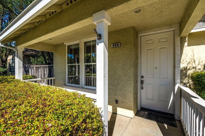 Property Photo:  900 Chiles Avenue  CA 94574 