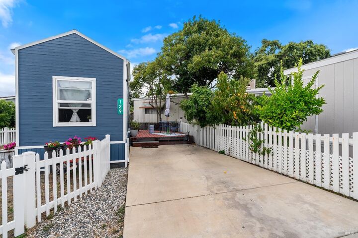 Property Photo:  129 Katherine Place  CA 95492 
