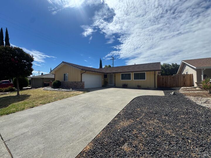 Property Photo:  381 Lily Street  CA 94533 