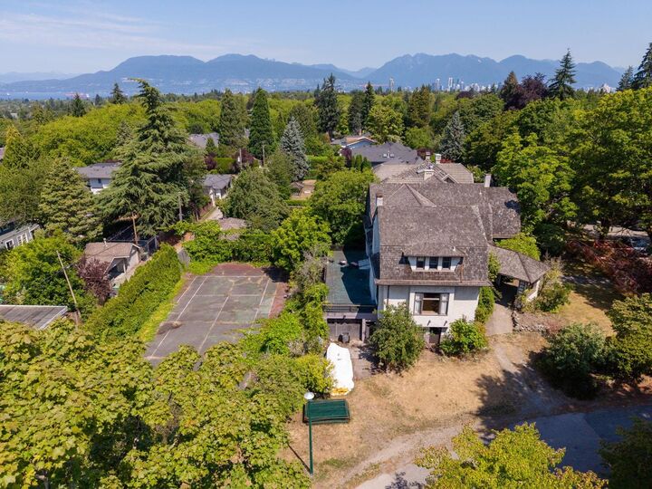 Property Photo: 4987 Connaught Drive BC V6M 3E8